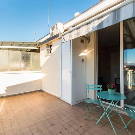 Panoramic Terrace & Mole's View Cosy Flat